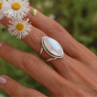 Hazel | Moonstone Oval Silver Ring