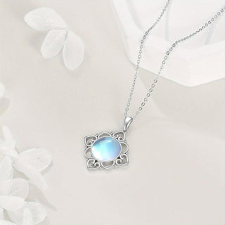 Isla | Celtic Knot Moonstone Necklace