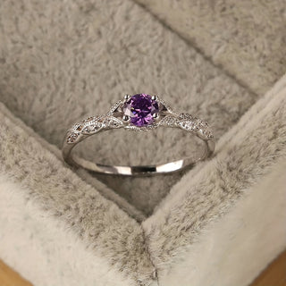Lily | Light Amethyst Ring