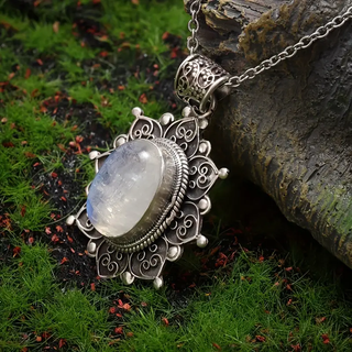 Isabella | Vintage Moonstone Rounded Necklace