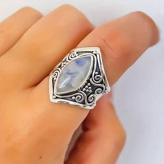 Zara | Vintage Moonstone Ring