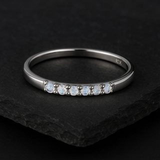 Ella | Moonstone Ring - Discreet