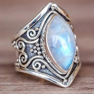 Zara | Vintage Moonstone Ring