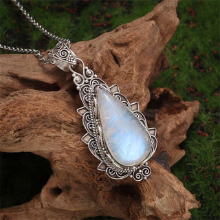 Seren | Vintage Moonstone Pendant Necklace