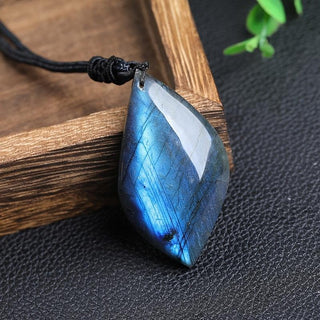 Henry | Moonstone Leaf Pendant Necklace