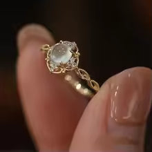 Ava | Gold Moonstone Cat Eye Ring
